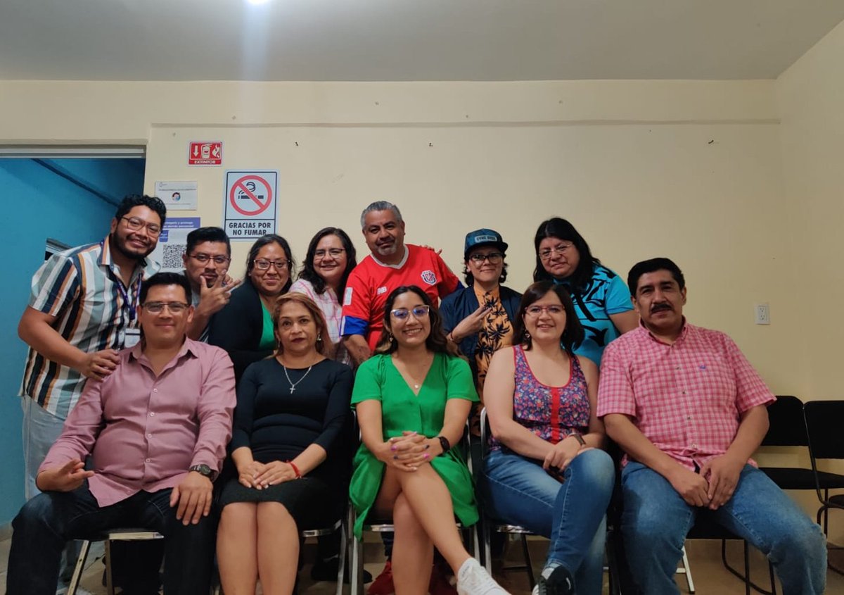 HaruTirado's tweet photo. ¡Estamos listxs!
El equipo de la #DD31 al 💯 para el próximo domingo 😎.
Muy orgullosa de todas y todos los integrantes de mi equipo. ✨ https://t.co/dQXLQslvDX