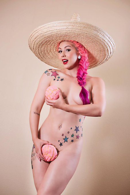 Feliz Cinco De Mayo! 🇲🇽   Shot by @DammitJozie (btw&hellip; I think we need some updated shots, my friend!)<a class="tags" target="_blank" title="On Twitter" href="/?out=eyJ0eXAiOiJKV1QiLCJhbGciOiJIUzUxMiJ9.eyJpYXQiOjE3MjE0MTM5NTMsImlzcyI6InR3cG9ybnN0YXJzLmNvbSIsIm5iZiI6MTcyMTQxMzk1MywiZXhwIjoxNzUyOTQ5OTUzLCJyZWRpcmVjdF91cmwiOiJodHRwczovL3R3aXR0ZXIuY29tL0RhbW1pdEpvemllIn0.tZzo5wZSrx45SFQ8L2yMARzsOQ38wnKvd5yLpBp8yrYESghyDSUMPjZ-8CRdo64ZuFqWUDZWXiSOb0eAx7L8UA">@DammitJozie</a><a href="/tag/nationalnudeday"class="tags"><span>#nationalnudeday</span></a>