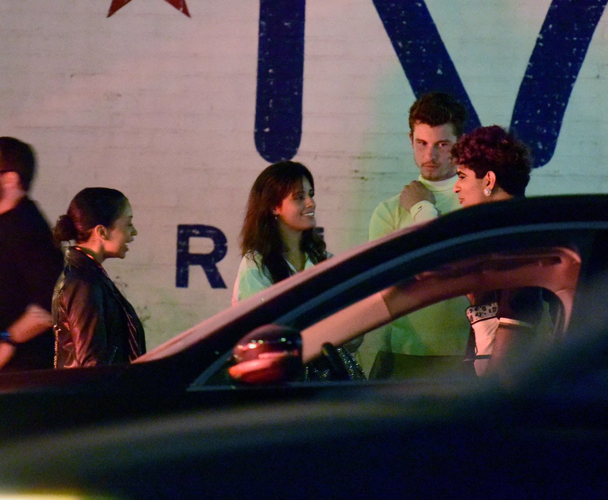 CCLMIDIAS's tweet photo. 📸 | Camila Cabello, Liza Koshy, Alok e Shawn Mendes em Los Angeles recentemente! https://t.co/eVRRpKQxtx