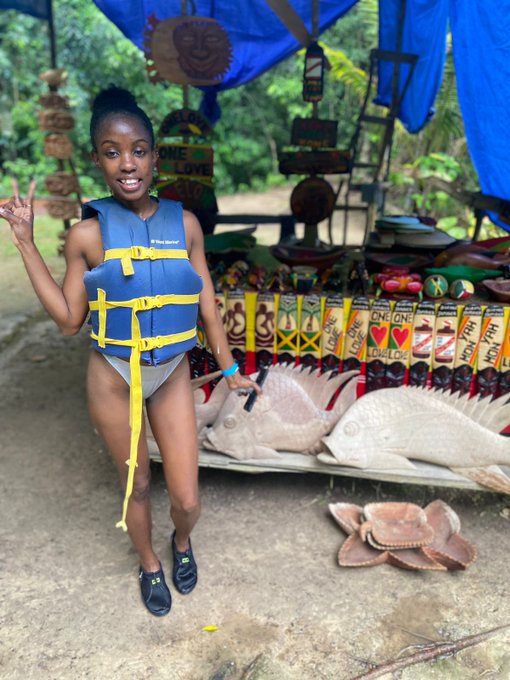 Happy 20nuff birthday to meee... https://t.co/pvKXgJIuPt<a href="/tag/tbp"class="tags"><span>#tbp</span></a>