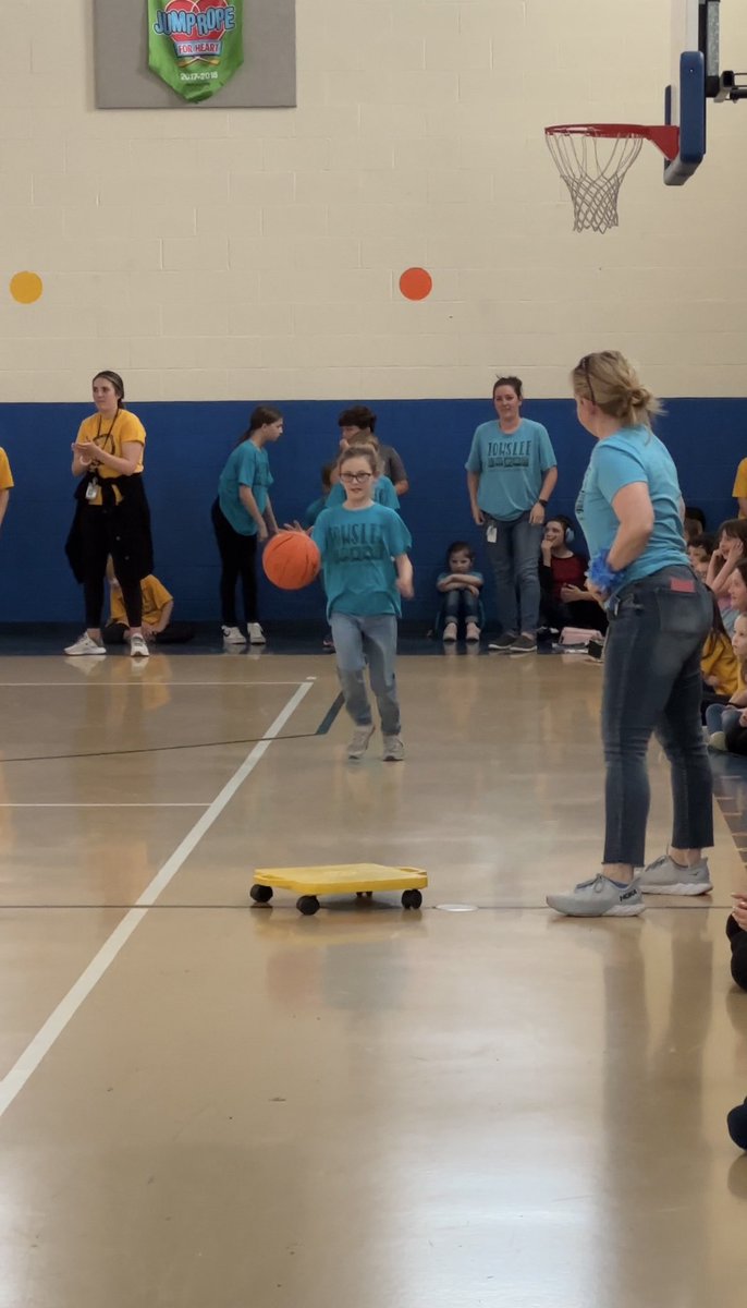 Erin Kraly tweet media