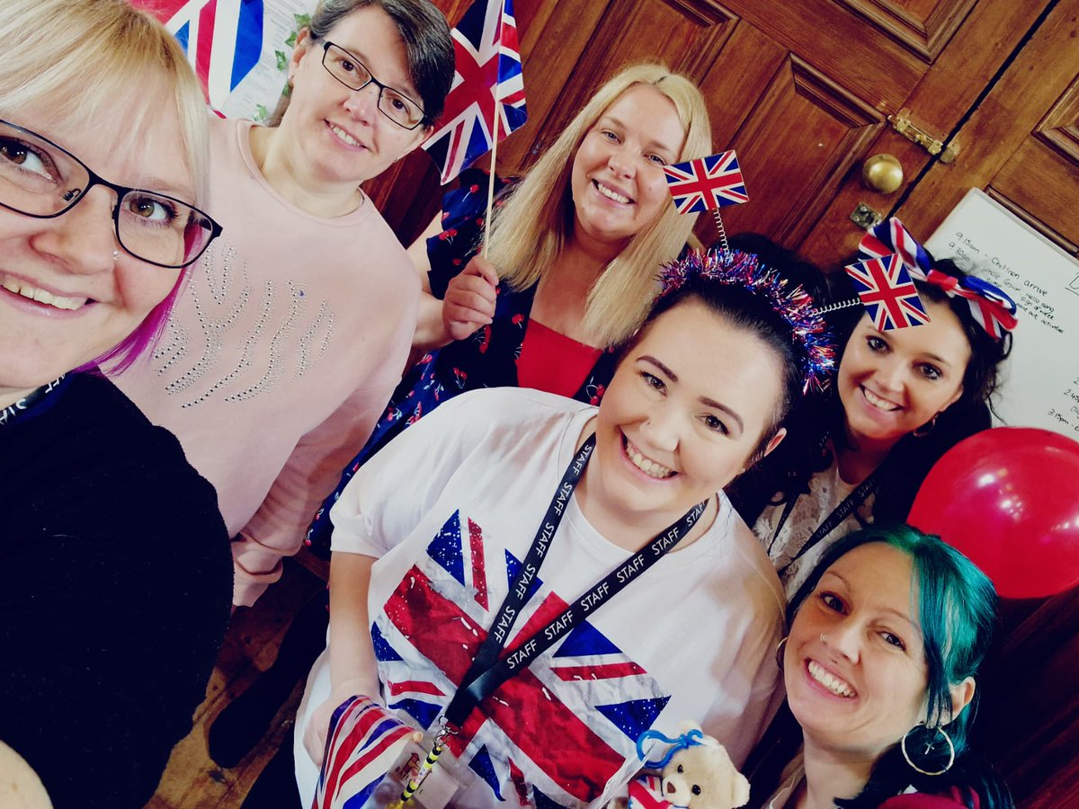 BailPreschool's tweet photo. 🇬🇧 Coronation party 🇬🇧

Our fabulous staff are ready to celebrate King Charles' Coronation! 

#bailgatepreschool #bailgatebees #lincolnuk #earlyears #preschool  #Coronation2023 #kingcharlesthethird #royalfamily #welovetoparty https://t.co/HaLzJiOz0e