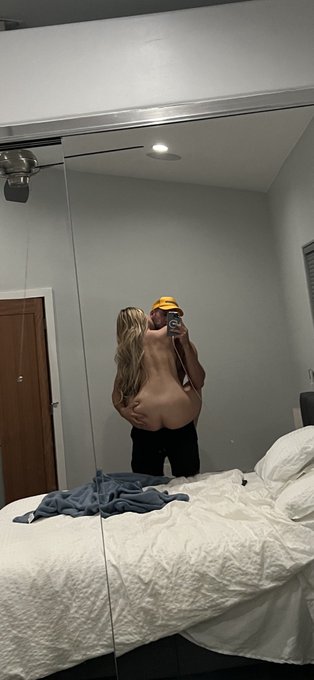 My baby @blkblssm https://t.co/3jnap95tgS<a class="tags" href="/tag/blkblssm">@blkblssm</a>