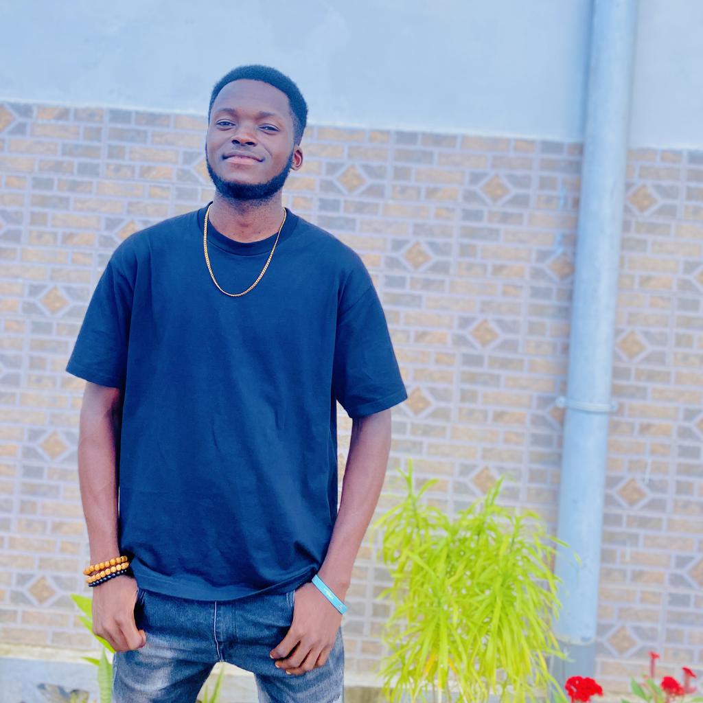 WembiO's tweet photo. #NouvellePhotoDeProfil https://t.co/YhHH2BCOWp