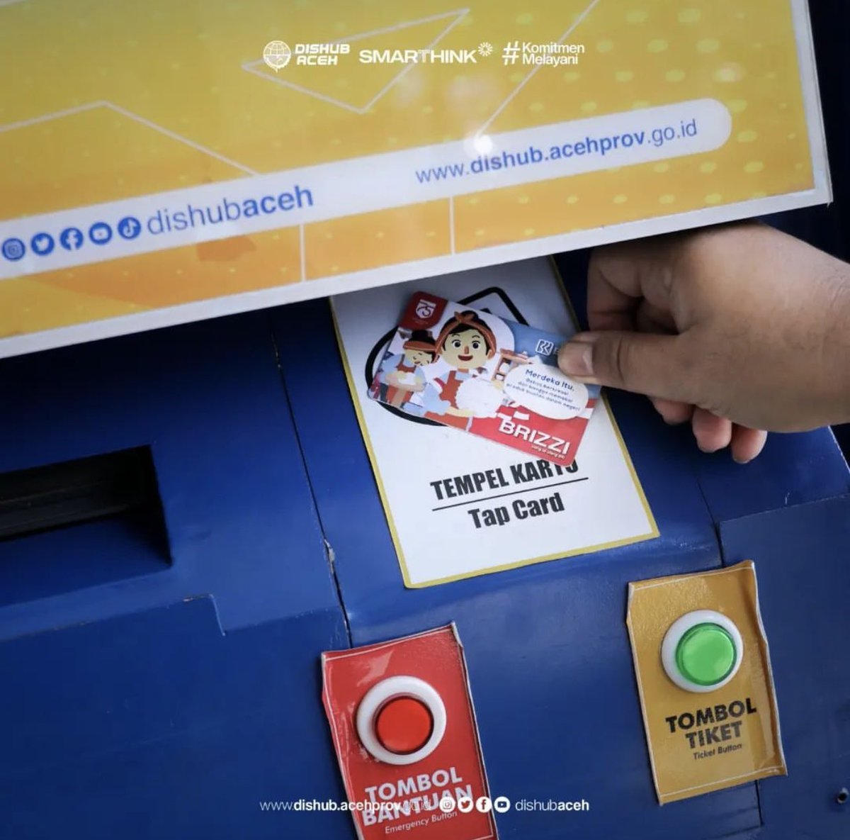 dishub_aceh's tweet photo. Dinas Perhubungan Aceh mulai menerapkan penarikan retribusi secara non tunai (cashless) di pintu masuk Pelabuhan Penyeberangan Ulee Lheue sejak 1 Mei 2023.
#DishubAceh
#Pelabuhan
#Retribusi https://t.co/4YqC6HYQ9Z