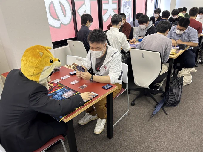 『あまくだり』と対戦できる交流会の 第2部を開催中だぜ☆  この後12時15分～  整理券『39』～『57』 をご案内するぜ  上記時間までに集まってくれよ   #カードショップあまくだり
