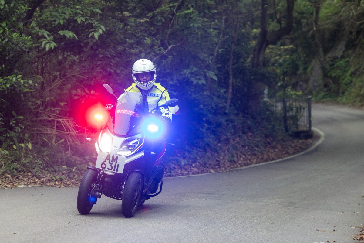 hkpoliceforce's tweet image. #HKPFootprint🚓|Vroom!🏍️💨Our🚦👮🏻‍♂️👮🏻‍♀️are revving up the engines of 3 dozens of #MotorTrikes that have proudly expanded #HKPF’s fleet.Automatic &amp;amp; cut out for easier+steadier+comfier manoeuvring,the sleek+agile 3-wheelers zip along strips+around corners to guard+serve🇭🇰safely+swiftly