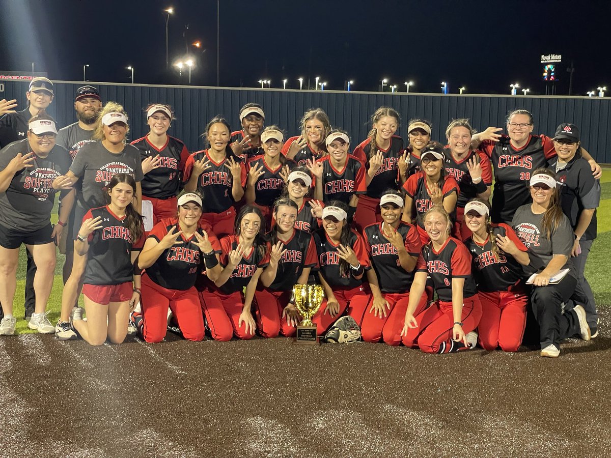 🏆AREA CHAMPS!!!🏆

Colleyville Heritage softball is moving on to ROUND ☝️+✌️after defeating Brewer in ✋ 23-0!!! #goldgloveSZN