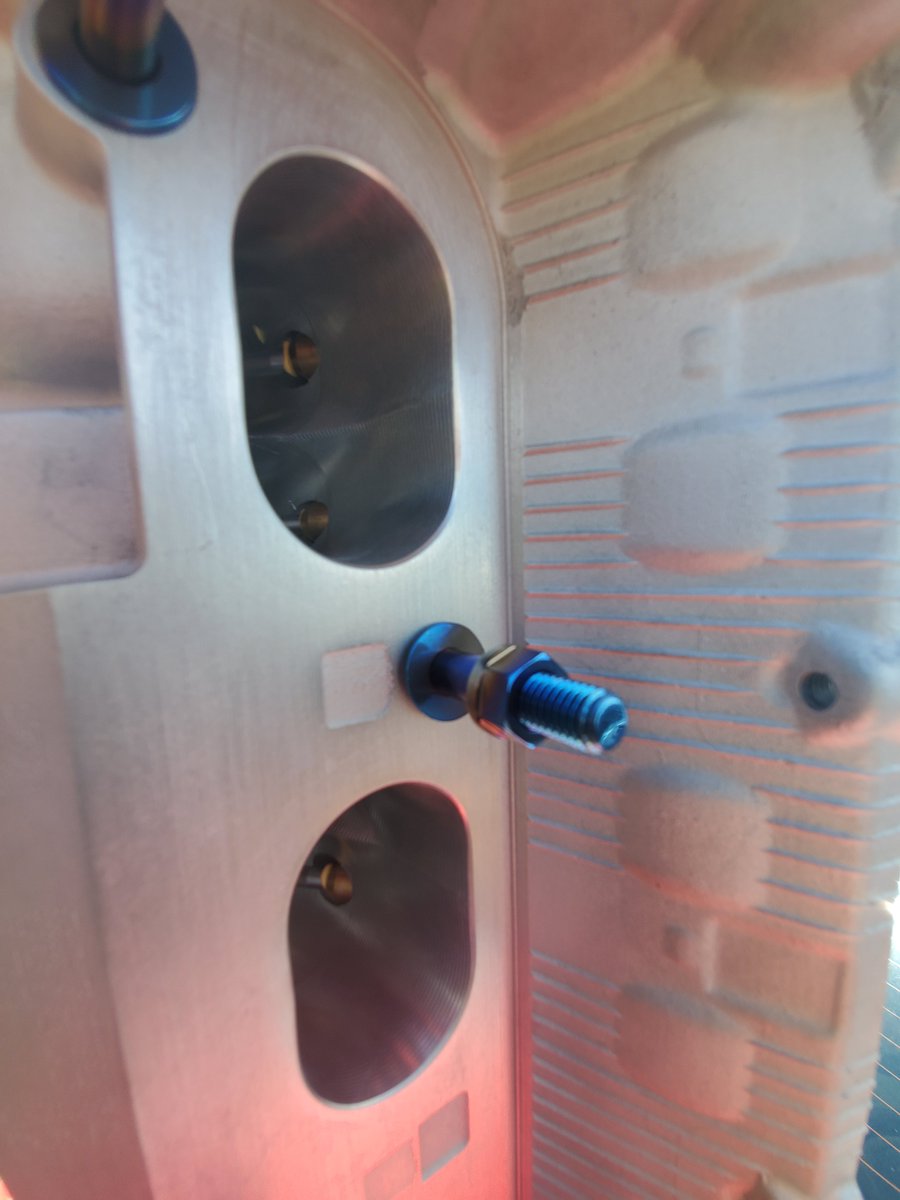 nightmareupris2's tweet photo. Hawkspeedcustom CNC Ported Evo X cylinder head, GSC Beehive springs, valves, and titanium hardware https://t.co/OJwRz9duQ7