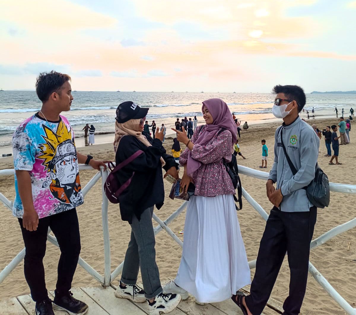 NikmaturRodiyah's tweet photo. Bertemanlah dengan siapapun karena kamu tidak akan tau dapat keberkahan lewat siapa...
#alumni https://t.co/omzRfsJsDN