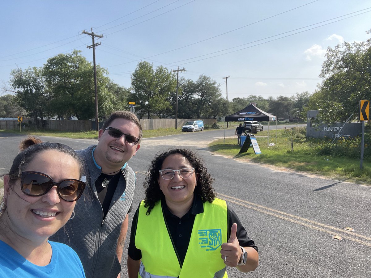 CarrizalesJudy's tweet image. It’s Prime time! Love a great collaboration with our AR partners! Bringing the Fiber hype to this San Antonio community! #STXFiberFlex