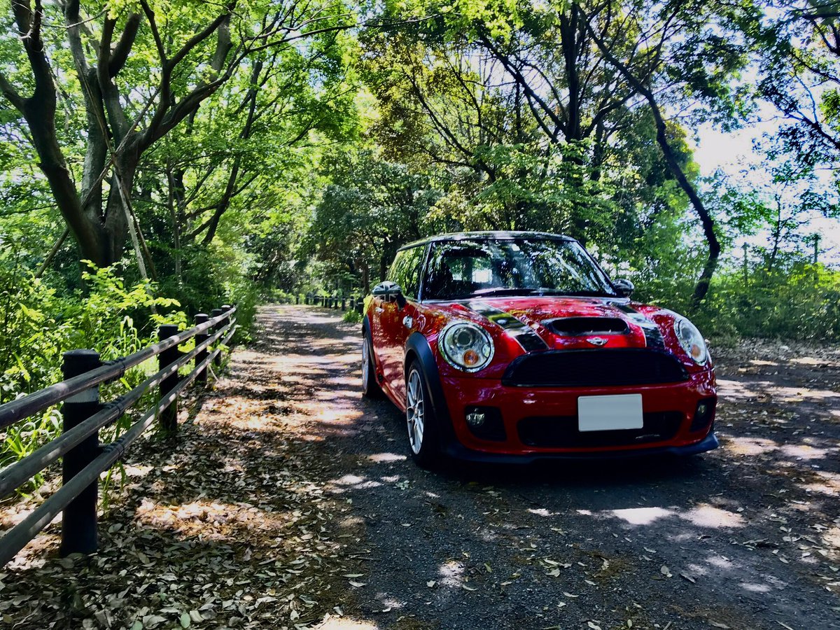 DIYshose's tweet photo. 😳クーパーとデートしてきました🍌
途中、良い感じの場所で📷❤️‍🔥✨

#BMW #MINI #japan #tokyo #車好きな人と繋がりたい #mini好き #車好き #r56jcw #tokyo_japan #くるま #愛車撮影 #写真好きな人と繋がりたい #写真好き  #mini好き #mini好きな人と繋がりたい #mini好き女子 #mini好き男子 #武蔵野 https://t.co/HFcDuhJP7X