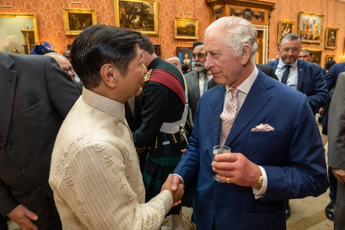 Ken8Drei's tweet photo. First Philippine President to attend a coronation of the head of British Empire.  ✌️👏✌️🇵🇭🇬🇧 https://t.co/qWzZnSY8ql