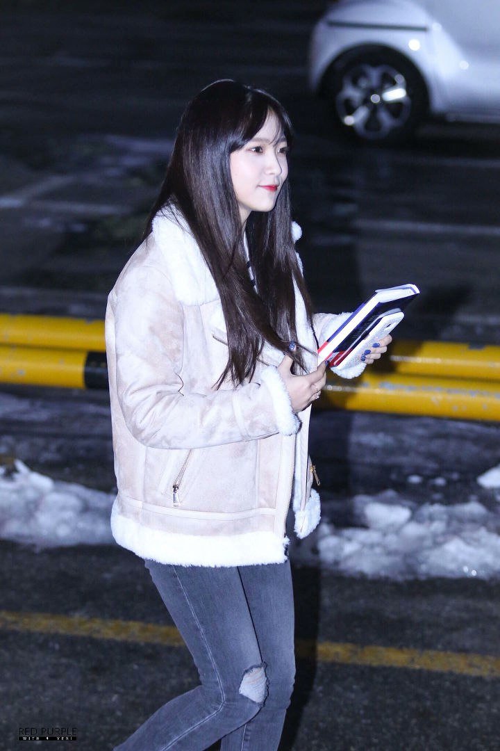 Listisima para salir de mi cuevita y disfrutar de una #𝑎nti𝔣ra𝚐ile·ꕨ·𝑏ou𝔱iqu𝚎 para animarme el día. Las niñas van por su #𝚜ǝc𝕠nd𓇻𝕣un𝚠āy y estoy muy feliz de ser parte de esto. ¡felicidades!♡ ༘ ·˚.
𝑟ookie's⠀🍬 ⁺ ⠀𝕔andy⠀:⠀#megum𝔦