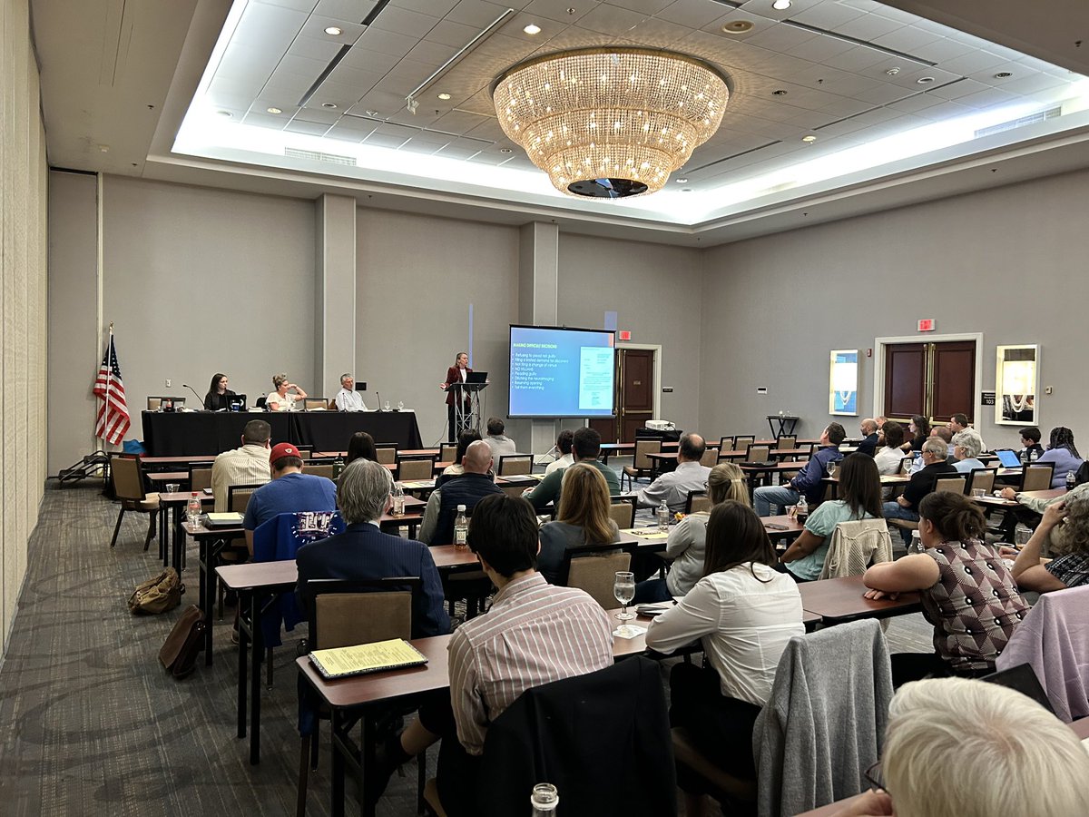 szrn_capdef's tweet photo. Kate O’Shea, Casey Secor, Joel Maney, Melisa McNeill and Nawal Bashimam gave a full day presentation last week at the annual conference of the Pennsylvania Association of Criminal Defense Lawyers (PACDL) in Harrisburg, PA. 

#justicewithmercy #lifeoverdeath #capitaldefense https://t.co/qDFT8uzOJ9