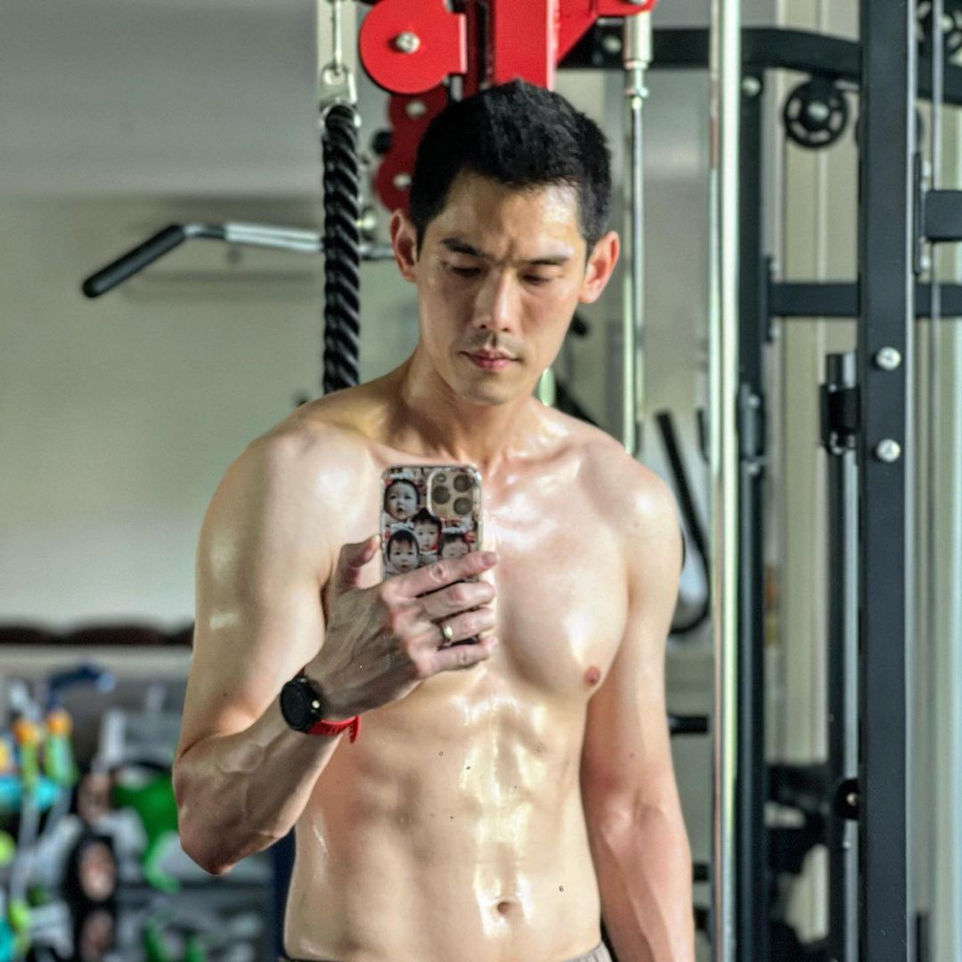 sanny888999's tweet photo. อยากเลียซับเหงื่อให้พ่อจ๋าจัง
#ผัวเถ่อะพ่อจ๋า https://t.co/XdO9kKdWnG