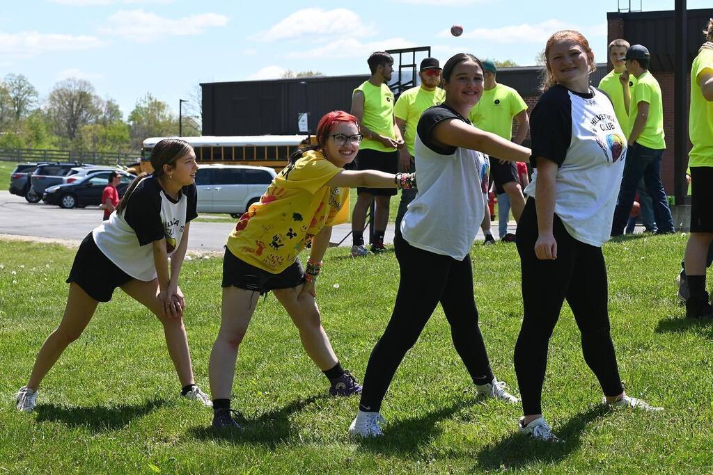 gadmectc's tweet photo. More photos of the GAD kids from todays May Day competitions. #mectc #graphicart #mayday2023 https://t.co/lbGQ1GRzlx https://t.co/b8sI4l2hHv
