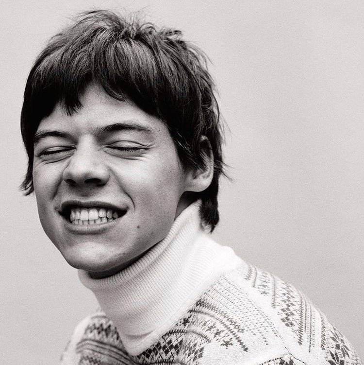 loversrockcoded's tweet image. you showed me a power that is strong enough to bring sun to the darkest days !