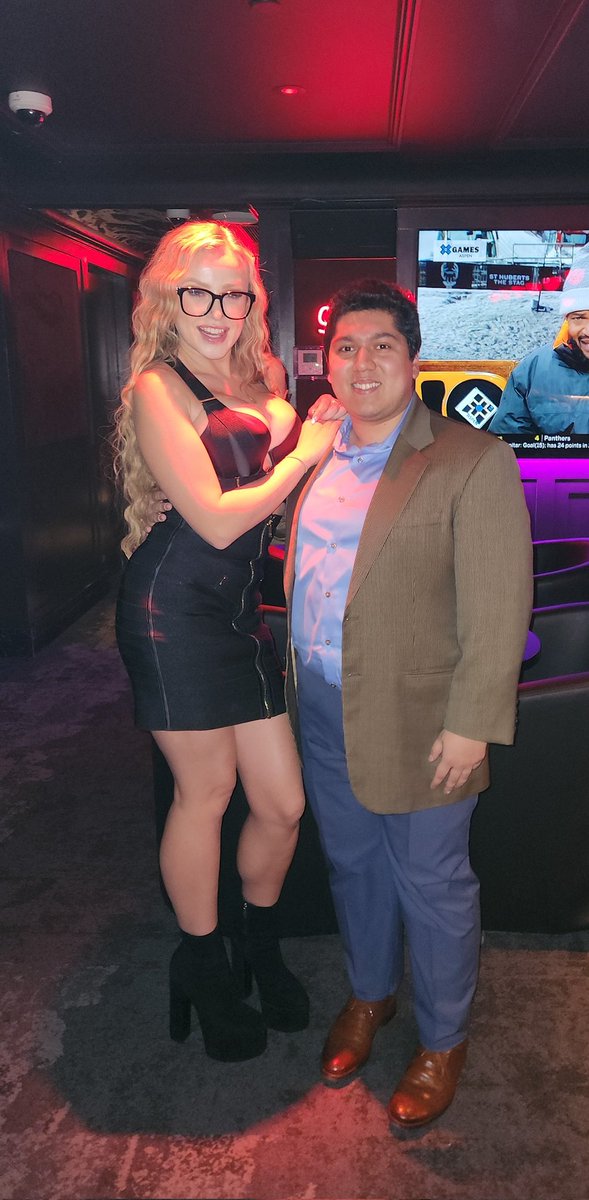 MIKEPALACIOSMBA's tweet photo. So fun partying with @patryciaswings 🥳 🎉 🪅 🎊
#patryciakayy #PatiKayy #patikayyxox #houseofpati #patryciaswings #patii #golfswing #golf #patisecrets #patrycia #model #modelo #supermodel https://t.co/6vx2ExJa9x