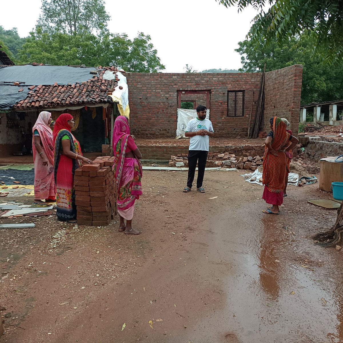 "એક સમયે એક જ કામ કરો અને એ સમયે પોતાનો જીવ એમાં રેડી દો અને બાકી નું બધું ભૂલી જાઓ" -અજ્ઞાત.<a href="/CMOGuj/">CMO Gujarat</a> <a href="/ChaudhryShankar/">Shankar Chaudhary</a> <a href="/bachubhaikhabad/">Bachubhai Khabad</a> <a href="/BhikhusinhjiBjp/">Bhikhusinhji Parmar</a> <a href="/himanshupunsari/">Himanshu Patel</a>  @CollectorArvali <a href="/sdm_modasa/">SDM MODASA</a> <a href="/Mam_bhiloda/">MamlatdarBhiloda</a> <a href="/nitinjani24/">Nitin Jani</a> <a href="/devanshijoshi71/">Devanshi Joshi</a>
#કરભલાહોગાભલા