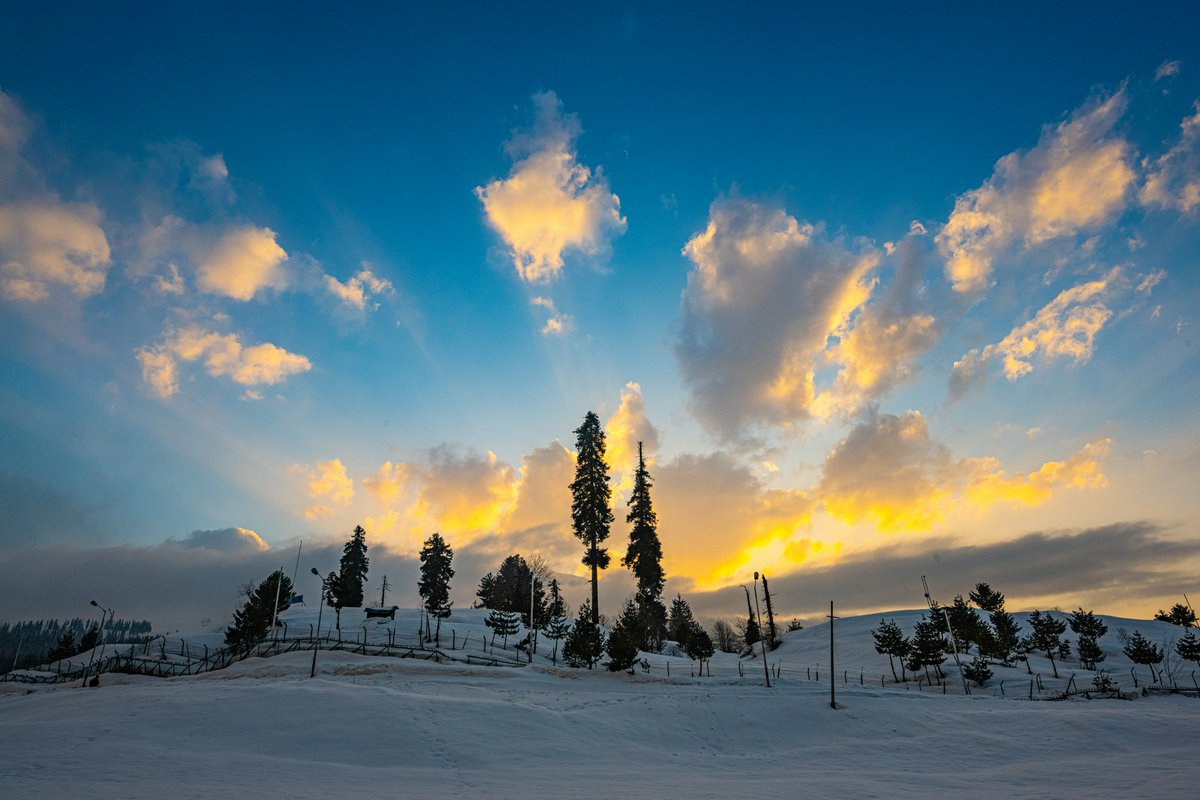 NikonIndia's tweet photo. Admire this stunning scene captured by our #NikonCreator Focus Raghu

Nikon Z 9, NIKKOR Z 14-30mm f/4 S
f/11, 1/200s, ISO 500, 19.5mm

For information on products, offers and more, visit https://t.co/O2lv6tbfaS

#Nikon #NikonIndia #MirrorlessRange #LandscapePhotography #NIKKOR https://t.co/VwYf0mRerk