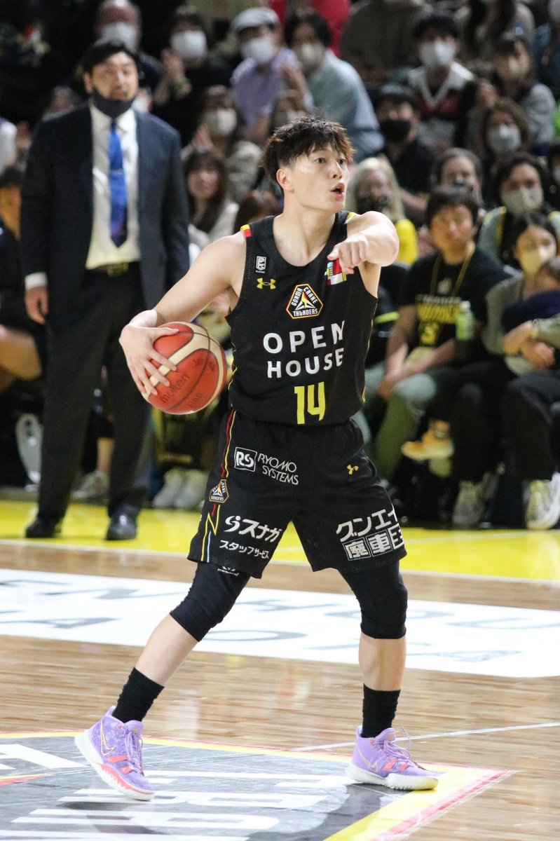 gxjtk787's tweet photo. 【ちょっとだけよ❤️】
熱いぜ❗️Bリーグ🏀

#群馬クレインサンダーズ
#オープンハウスアリーナ太田 https://t.co/Ade79gi6sV