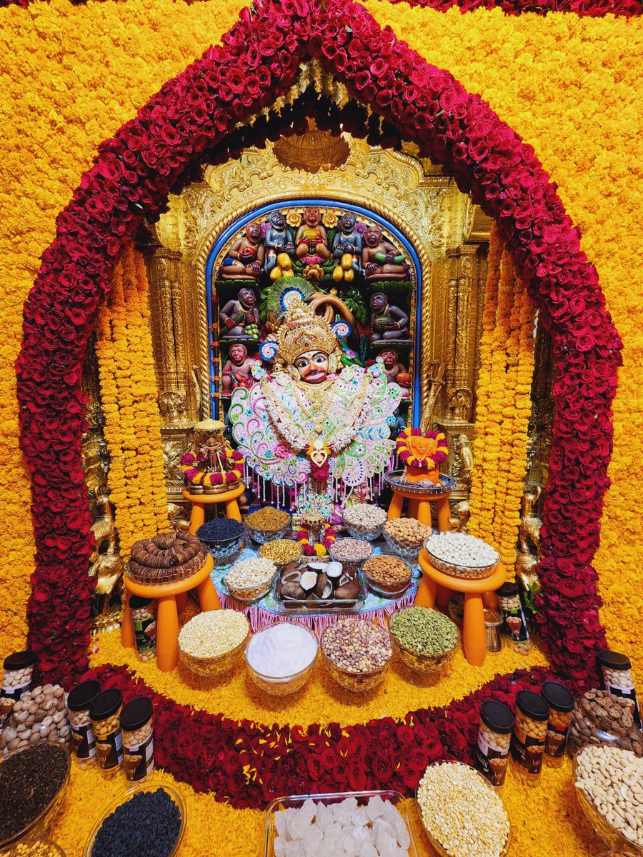 kashtbhanjandev's tweet photo. Darshan : 06-05-2023
शनिवार को श्रीकष्टभंजनदेव दादा को  दिव्य श्रृंगार
Hello Devotees
Jai Shri swaminarayan
Shri kashtbhanjandev hanumanji Maharaj Salangpur dham.
https://t.co/tteV5KhUvC
#swaminarayan #inspiration https://t.co/QkfOTJ6Rhf