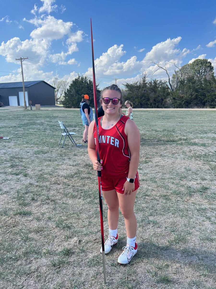 sportsinkansas's tweet photo. Quinter sophomore Addie Hargitt threw 120-3 in the javelin on Friday. She broke the school record of 119-4 set in 1994. Hargitt was a key player on the volleyball team and a reserve on the 1A-I state runner-up basketball team. #sportsinkansas https://t.co/CzPorA9xrq