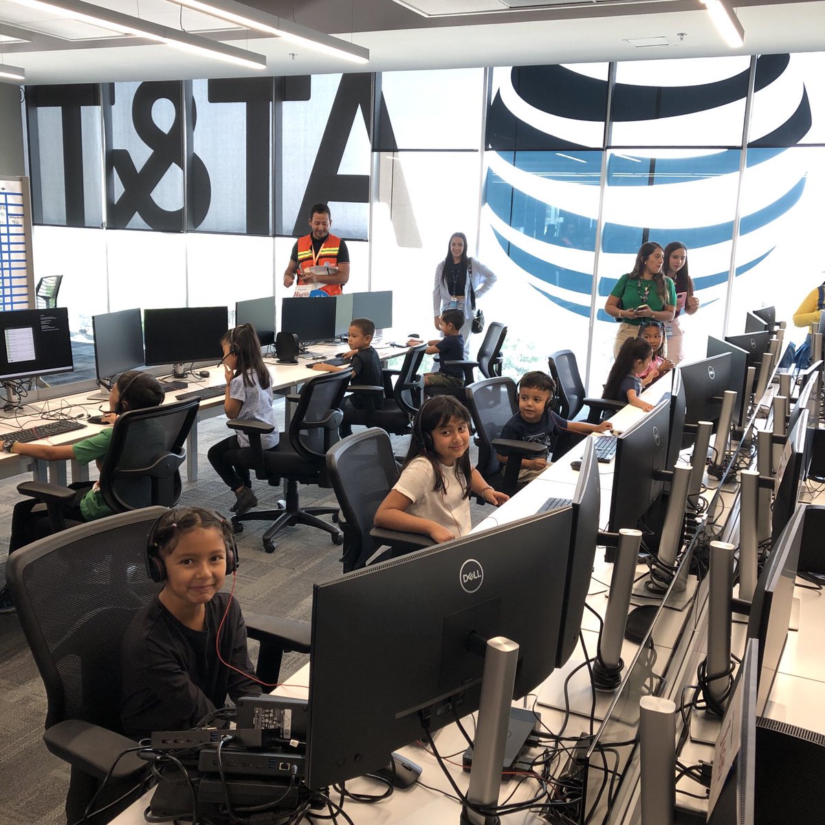 Miguel G. tweet media