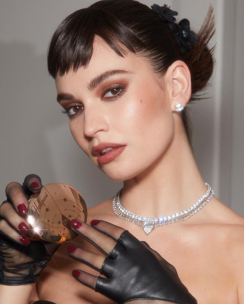 BACUK_'s tweet photo. #LilyJames
#MetGala2023 Portrait Shoot  
#MattEaston https://t.co/azuZn0OTAw