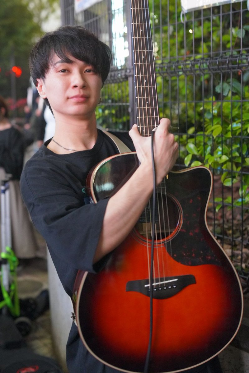 StreetLiveATS's tweet photo. 歌手名：#NARI(@nari_9973)くん   
撮影日：2023/05/03  
場所　：#新宿 #路上ライブ #路上 #東口 #アルタ前   
機材　：SONY α7Riv ZEISS Batis 40mm 
 #優里ちゃんねる #ゆーりんち @yuuri_official https://t.co/VZlIatRxGj