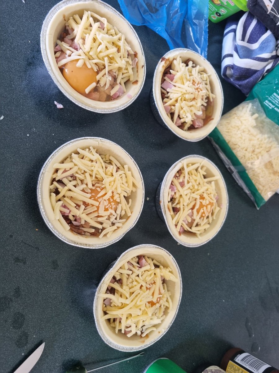 stremps76's tweet photo. It is a pie making kind of weather https://t.co/JthAy2pq8i