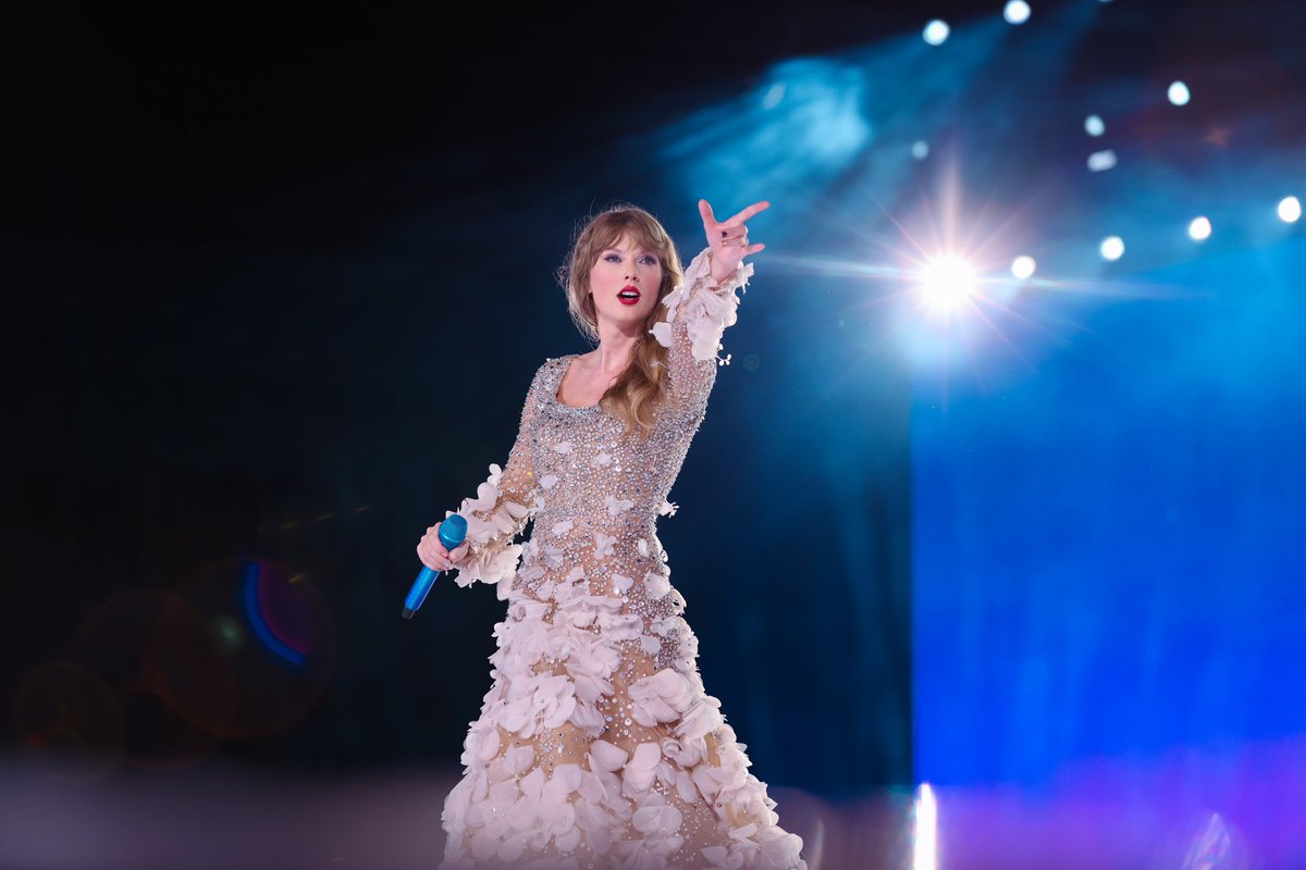 Spotify's tweet photo. Swifties your manifestations worked 🎆 Speak Now (Taylor’s Version) is coming July 7th https://t.co/J1feXftTsF