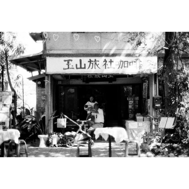 Brittan02487971's tweet photo. -嘉義ChiayiNikon FM2AGFA APX100⌛️2020.10.#filmphotography #nikon #fm2 #taiwan #agfa #apx100 #chiayi#35mmfilmphotography #discove https://t.co/lLm1zOPY8c