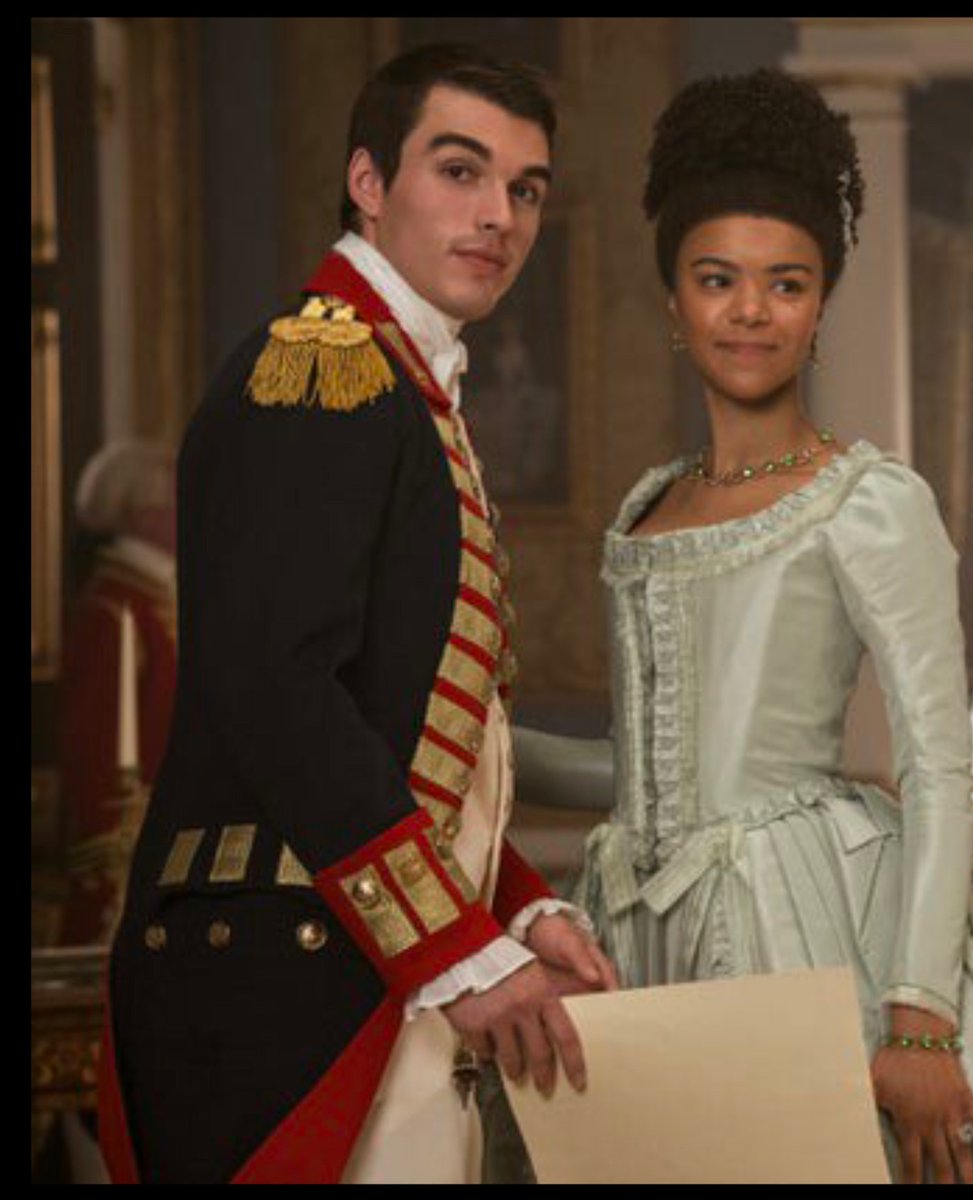 Baly56's tweet photo. @jasimidaisies Loved all three seasons, but this one is close to being my favorite. Noticed this footman in the Bridgestone home—is this George too?!? https://t.co/fsViMzt7o1