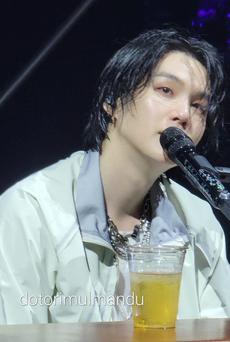 dotorimulmandu's tweet photo. 오늘의 민윤기...

BEAUTIFULLY SEXY https://t.co/gAyP3rG7ee