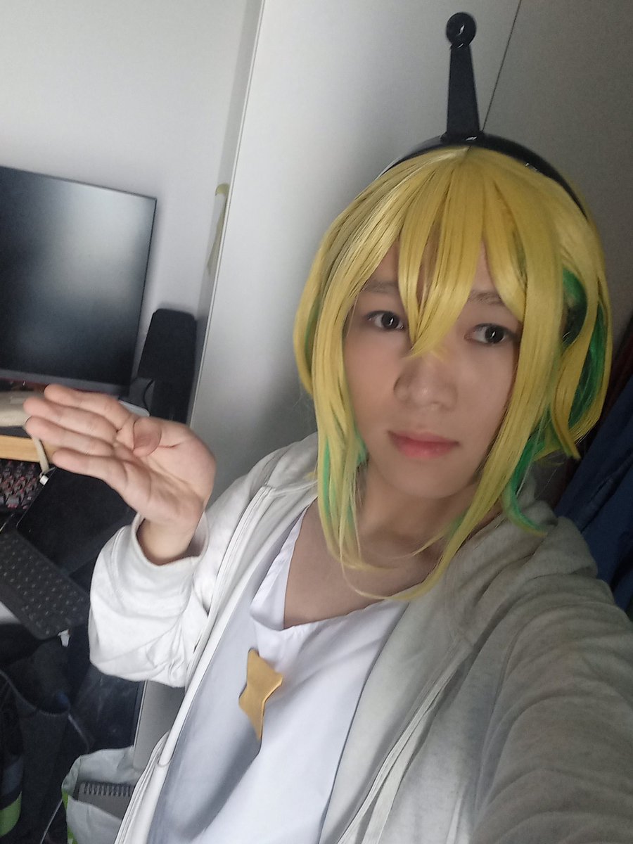 cosplaying as Pikamee at Hong Kong RG29, Thank you pikamee. I'm sorry that I'm late😭
(mb about the jacket)
#pikatube
#thankyoupikamee 
#cosplay