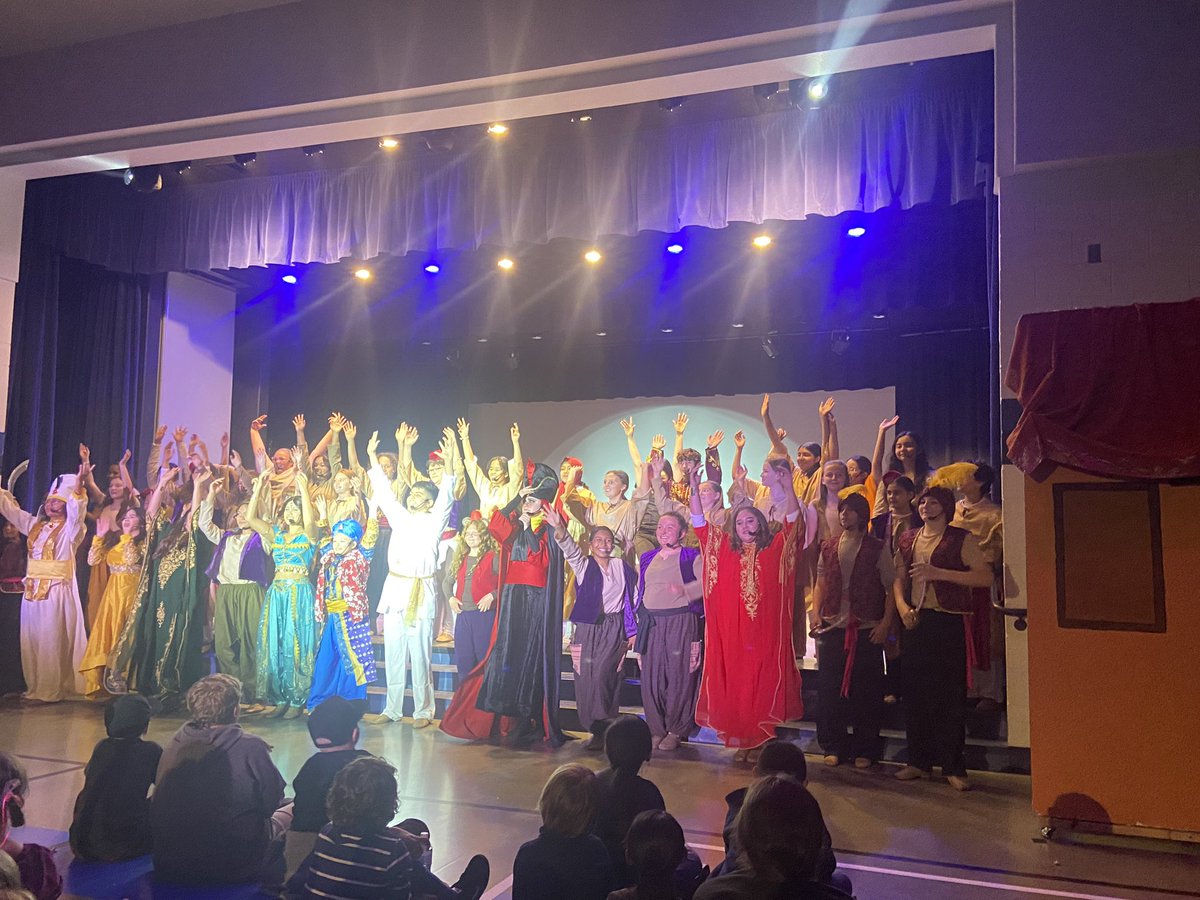 Opening night for BSD Aladdin Jr. was great!!!! I love watching my Bailey girl perform!!! Great job Daniella Lovato &amp; Jennifer Allen-Cannella!!! 

PS that Genie 🧞‍♂️ is sure darn cute!!