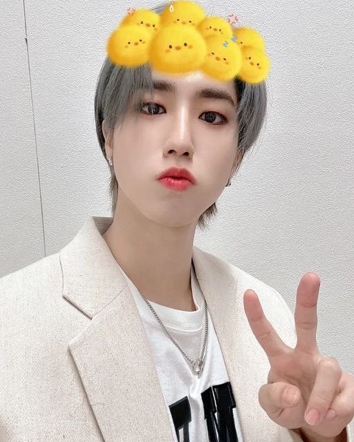hvanjis's tweet photo. “𝑯𝒂𝒑𝒑𝒚 𝑪𝒉𝒊𝒍𝒅𝒓𝒆𝒏’𝒔 𝑫𝒂𝒚!”—  While I may not have a baby picture to share, I've found this cute filtered photo of myself that resembles a baby. Let's always keep that youthful wonder and happiness alive in our hearts, no matter how old we get! https://t.co/m61vwxOeh6