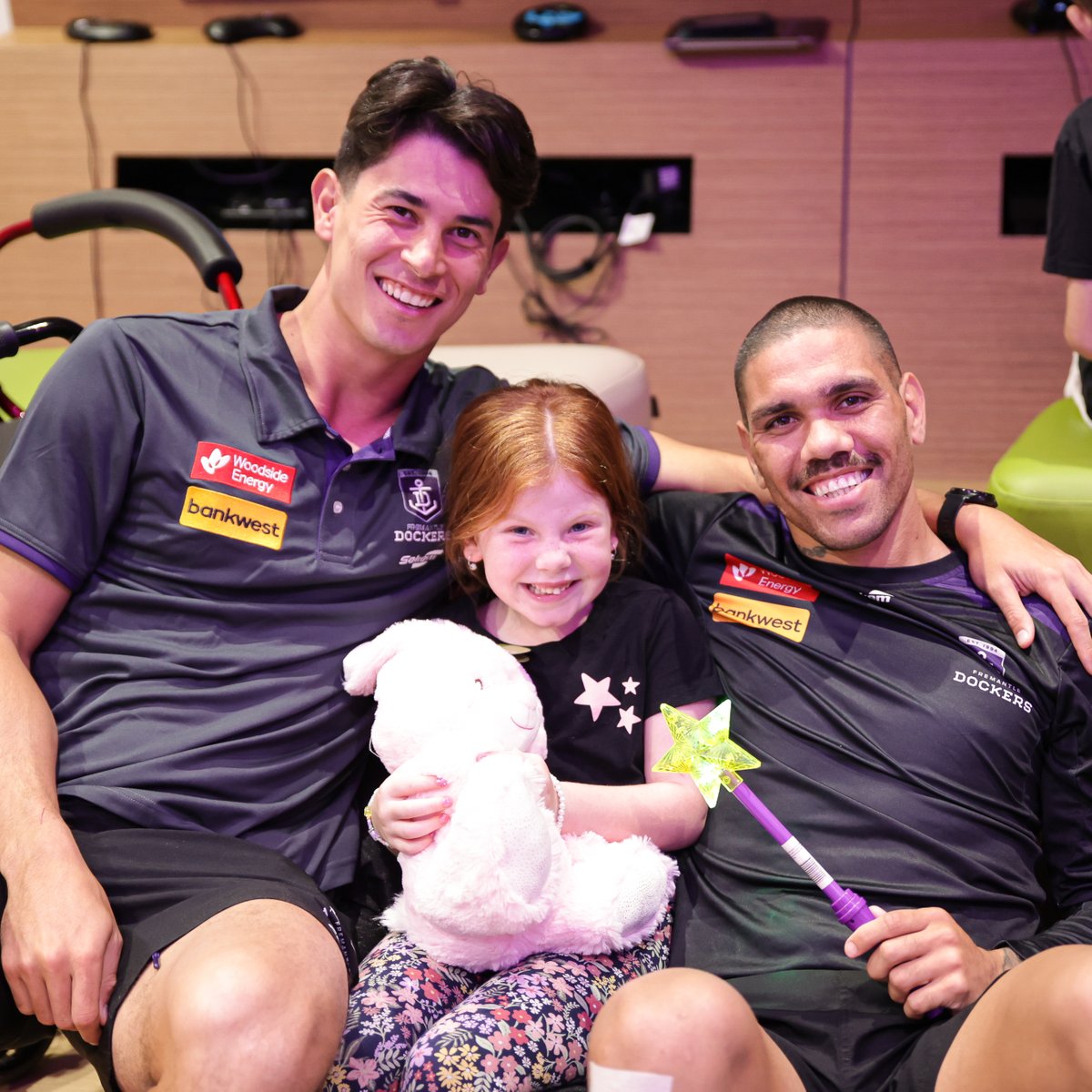 RT if you've made your Starlight Fans Pledge for tonight!

We've already raised over $2,500 per goal which is amazing 🌟 #foreverfreo 

PLEDGE: freman.tl/38F3ghl