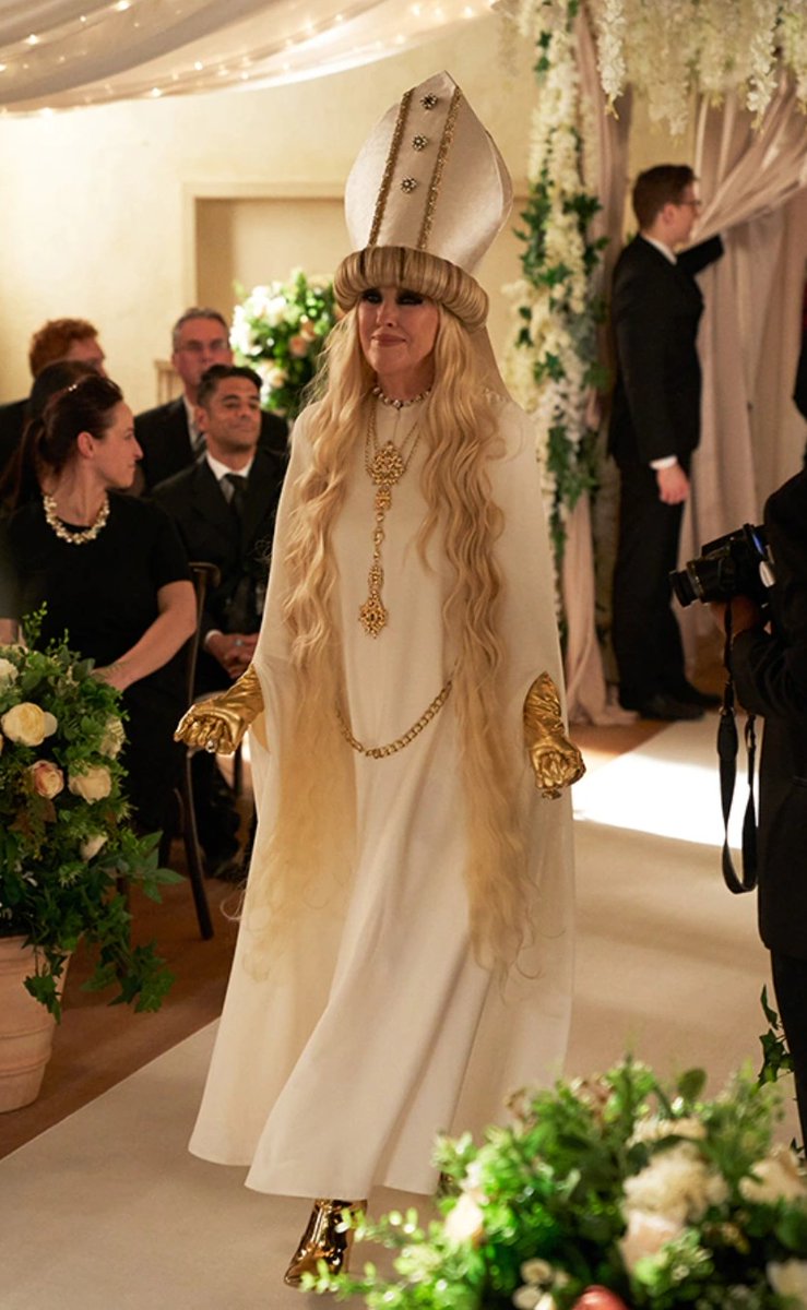 #Coronation #shittscreek #CamillatheHomewrecker 🤣