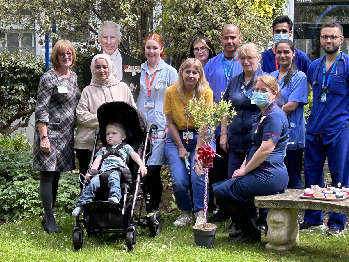 The Starlight Unit @ Wythenshawe (@starlight_rmch) on Twitter photo #Coronation <a href="/Starlight_RMCH/">The Starlight Unit @ Wythenshawe</a>
Planting a tree in the starlight garden to commemorate the Coronation of King Charles III - it was lovely that he was able to join us to oversee the ceremony and meet our teams #Coronation <a href="/Starlight_RMCH/">The Starlight Unit @ Wythenshawe</a>
Planting a tree in the starlight garden to commemorate the Coronation of King Charles III - it was lovely that he was able to join us to oversee the ceremony and meet our teams
