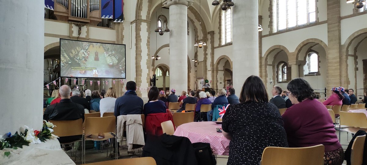 Lovely to see people at <a href="/PortsmouthCath/">Portsmouth Cathedral ☩</a> today for #coronation