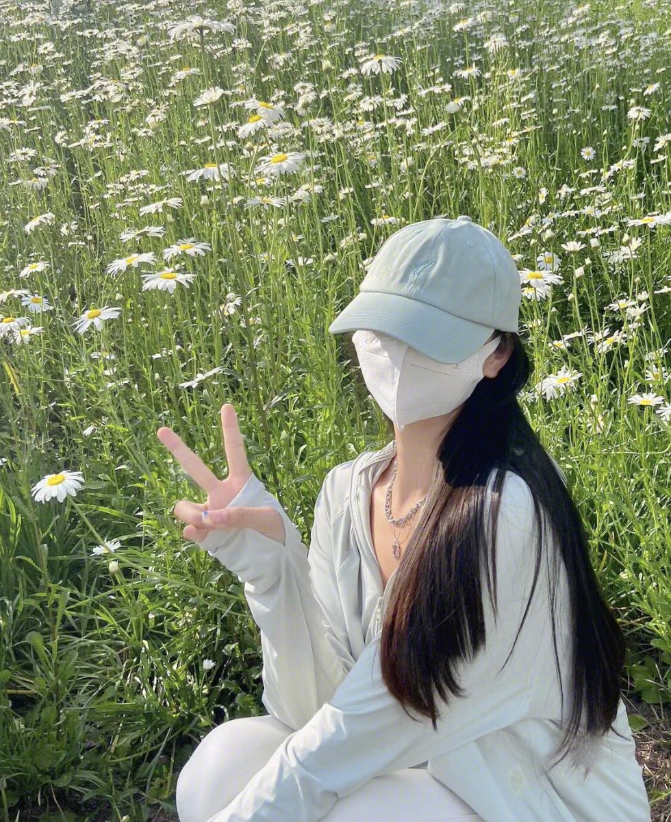 vhc1420's tweet photo. 做个废材，没有梦想，吃饭睡觉，保持可爱 

#甜美 #襄阳 #可爱 #武汉 #优雅 #荆门 #可人 #湖北 https://t.co/wDuWRxTpdk