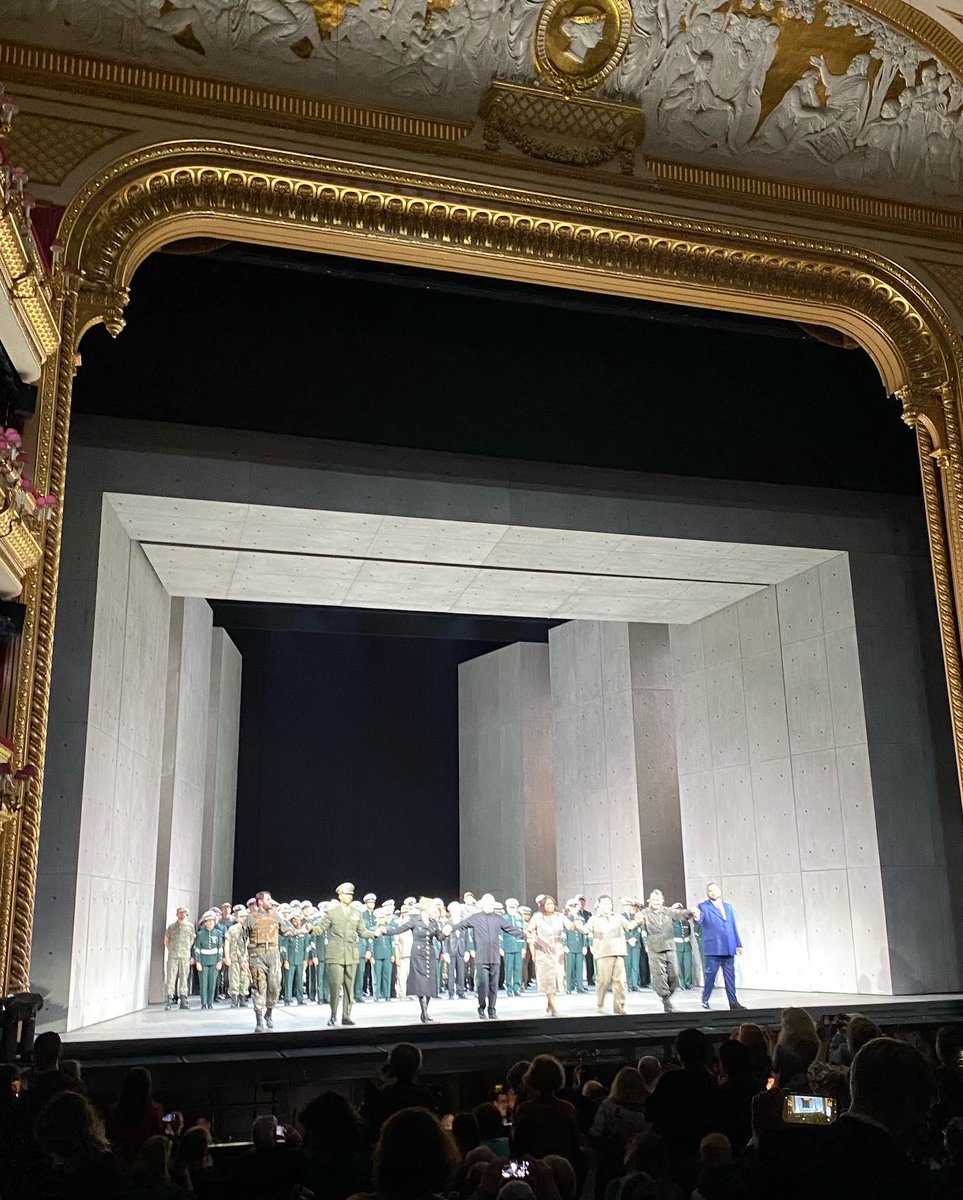 NathanJMo's tweet photo. Amazing opening night of Aida @RoyalOperaHouse with @elinagaranca as Amneris and @SeokJongBaek making his role debut as Radamès - @IntermusicaLtd https://t.co/UcVkijiMUT
