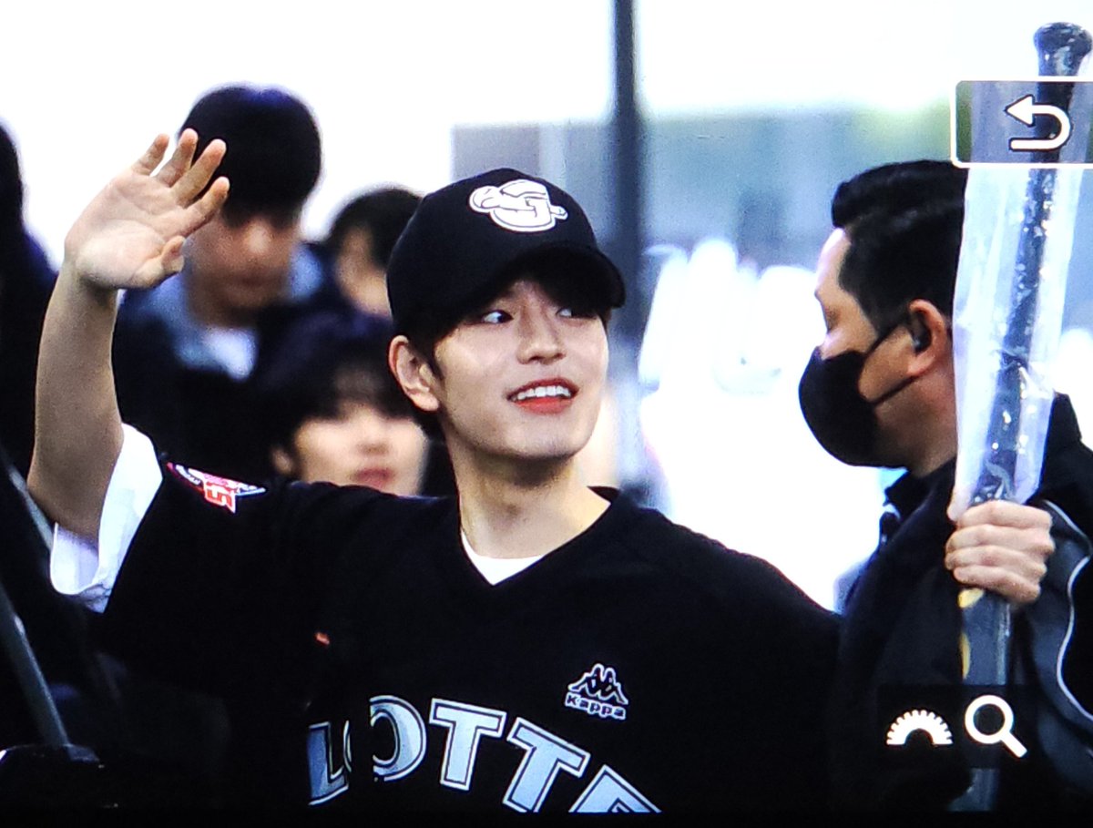 minipuppyKSM's tweet photo. 230506

잘가 강쥐 ㅠ

#스트레이키즈    #승민 #straykids    #Seungmin https://t.co/zER5iaBZzG
