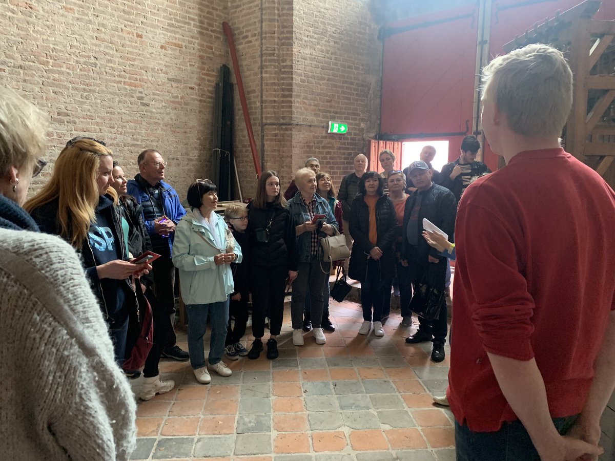 Vandaag, 6 mei, elk heel uur rondleiding op de Buurtoren. Grote belangstelling! Welkom!