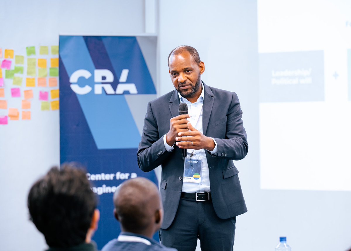 CRA_Fellowship's tweet photo. Effective Leadership and Product Management sessions.🚀

#ALUinKigali #Leadership #ProductManagement #PublicSectorFellowshipRwanda https://t.co/mDSHB0FJZH