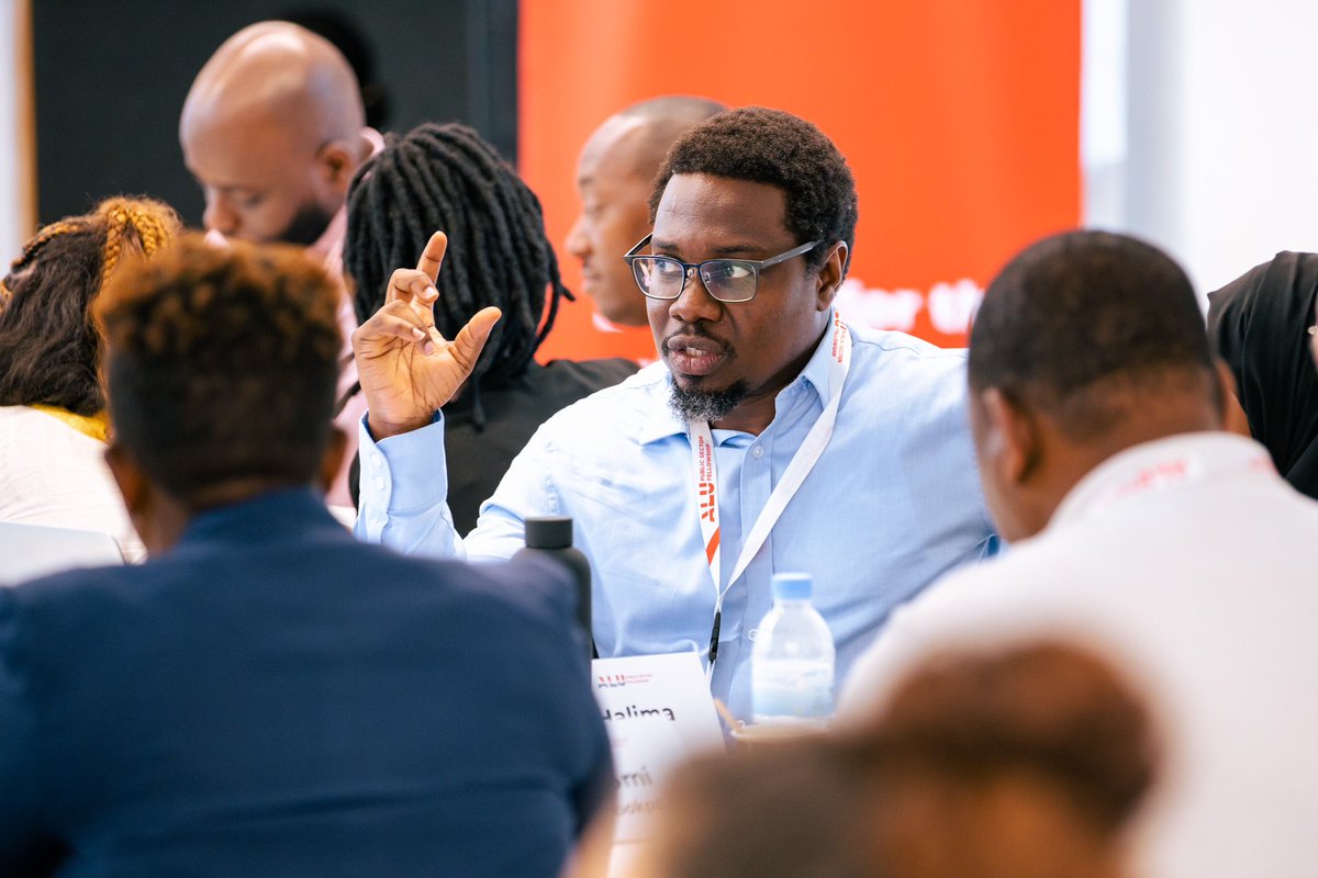 CRA_Fellowship's tweet photo. Effective Leadership and Product Management sessions.🚀

#ALUinKigali #Leadership #ProductManagement #PublicSectorFellowshipRwanda https://t.co/mDSHB0FJZH