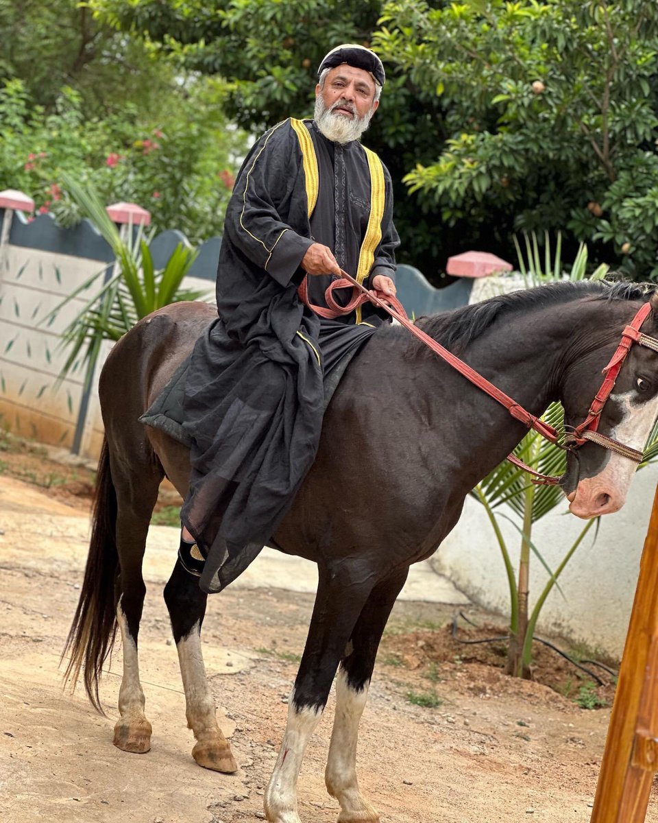 Princeofmoghals's tweet photo. His Royal Highness with his beloved horse (Sultan) at Royal Mughal Palace, Bahadur Shah Zafar Marg Hyderabad. https://t.co/kfW2kfPCkN